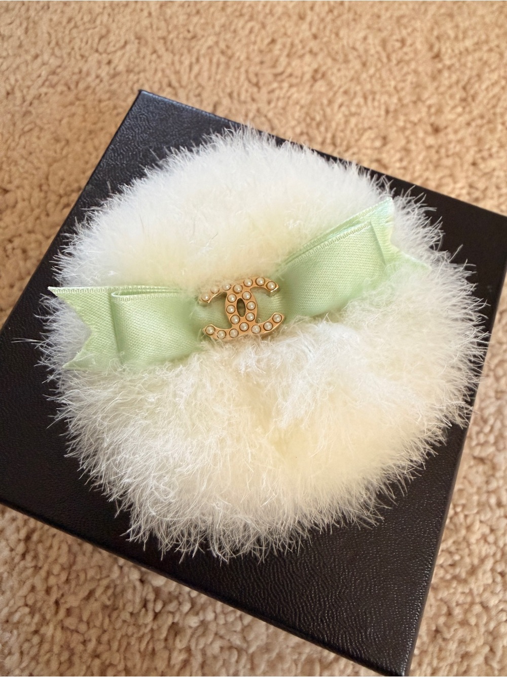 Ultra rare Chanel Karl Lagerfield runway ‘04 angora brooch CC pearl pin